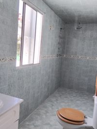 Ba&ntilde;o completo en planta alta